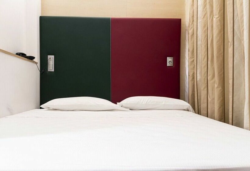 اتاق کلاسیک یک تخته, Smy Bologna Centrale