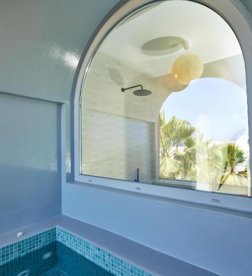 이그제큐티브 스위트, Blue Sea