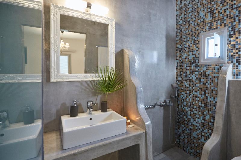 수피리어 룸, Blue Sea