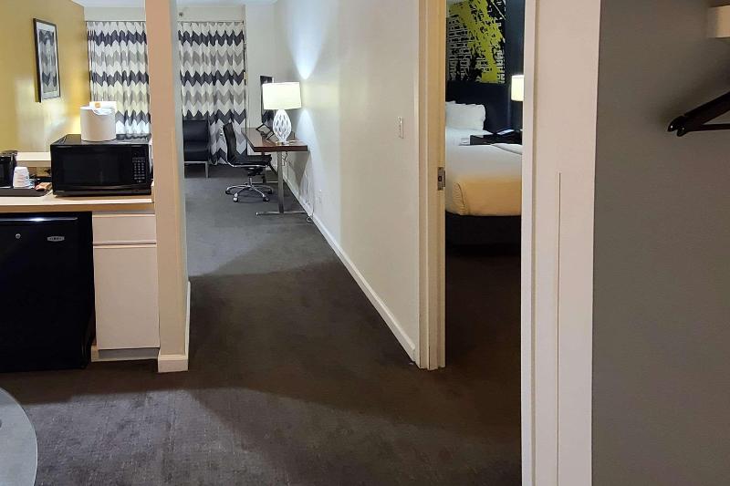 컴포트 룸, Blue Sea