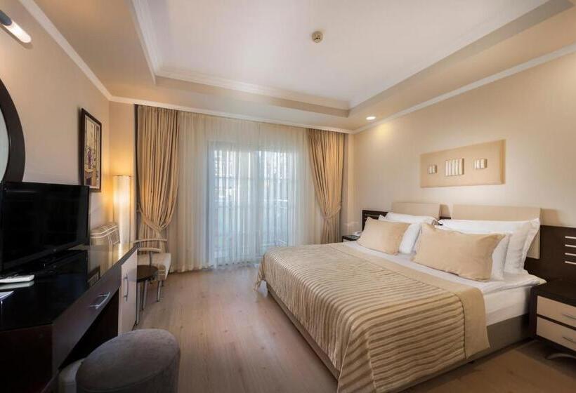 家庭间, Club Nena  All Inclusive