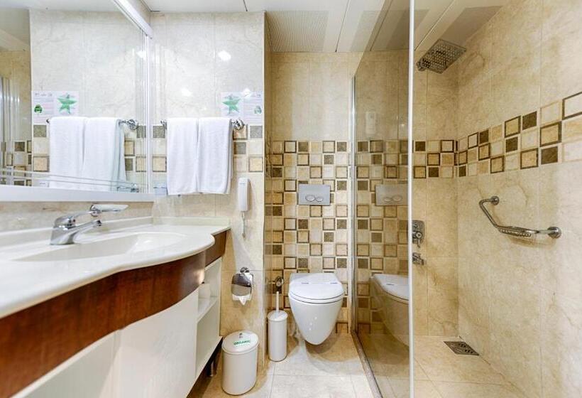 标准三人间, Club Nena  All Inclusive