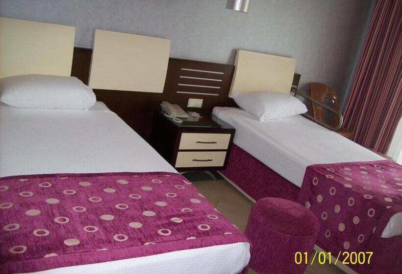 标准三人间, Club Nena  All Inclusive