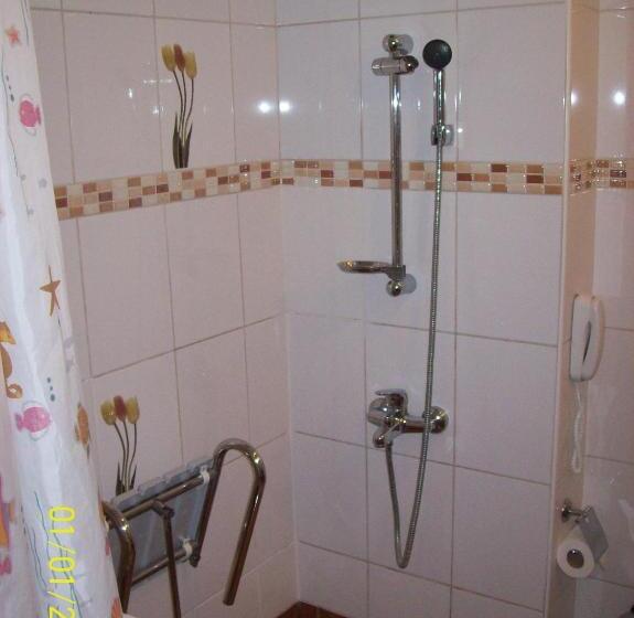 适合残疾人使用的标准间, Club Nena  All Inclusive