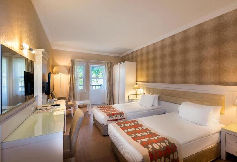 适合残疾人使用的标准间, Club Nena  All Inclusive