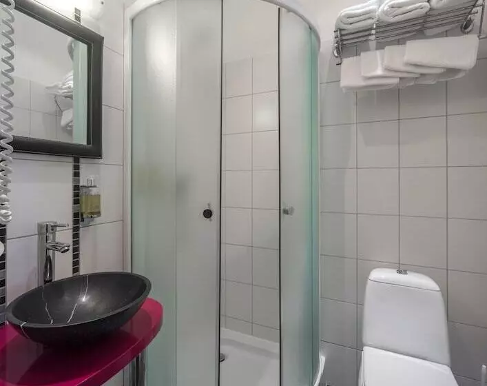 Standard Single Room, Dodo