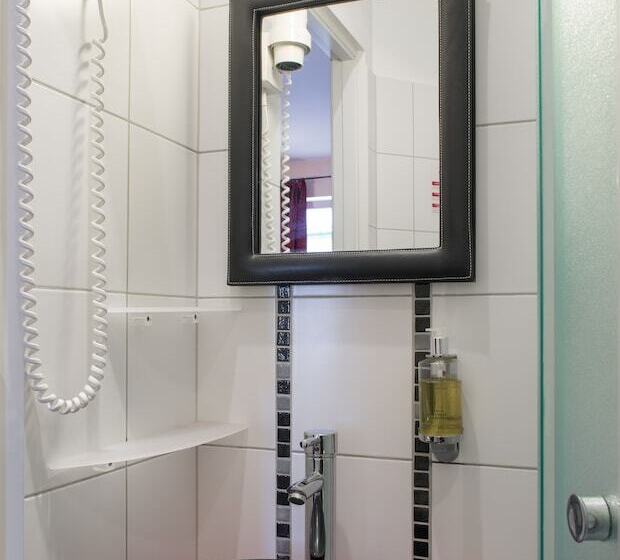 اتاق استاندارد یک نفره, Dodo