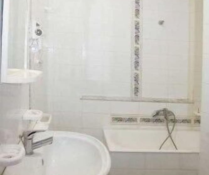 Четырехместный Номер Стандарт, Fernanda