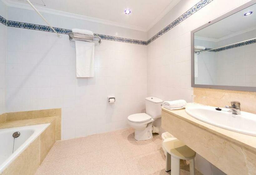 Номер Стандарт, Globales Cala'n Blanes