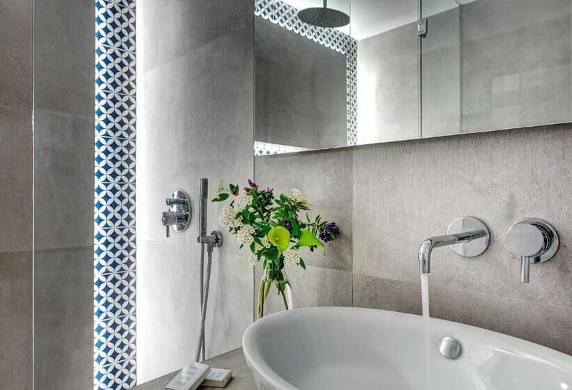 オーシャンビューの3ベッドルームデラックスアパート, Gocce Di Capri Resort