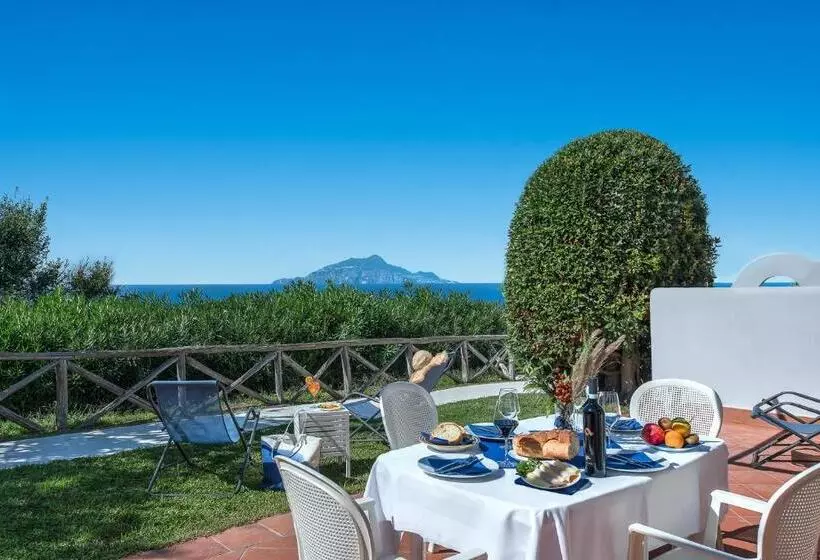 3 Bedroom Deluxe Apartment Sea View, Gocce Di Capri Resort