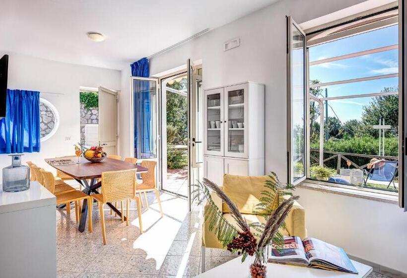 带海景及3个卧室的复式公寓, Gocce Di Capri Resort
