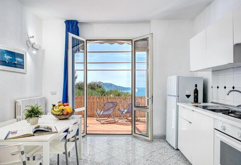 2-Bedroom Classic Apartment, Gocce Di Capri Resort