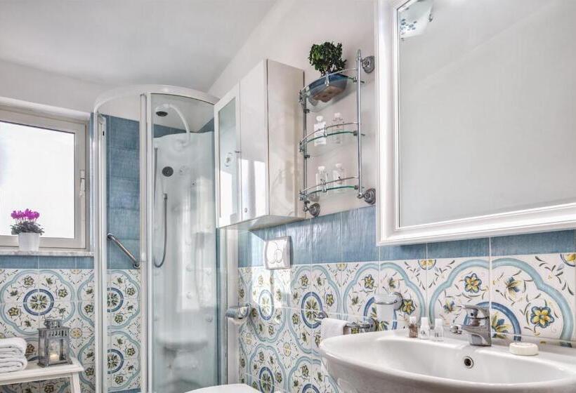 オーシャンビューの1ベッドルームデラックスアパート, Gocce Di Capri Resort