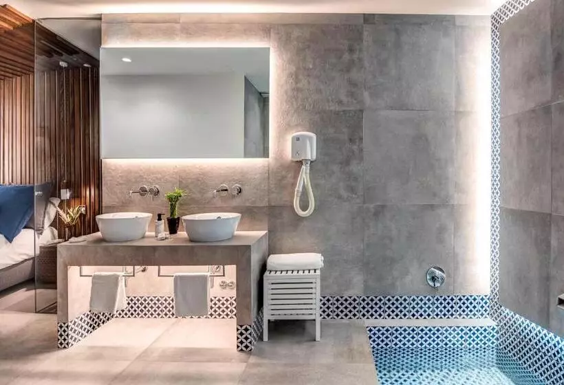 سوییت جونیور با چشم‌انداز دریا, Gocce Di Capri Resort