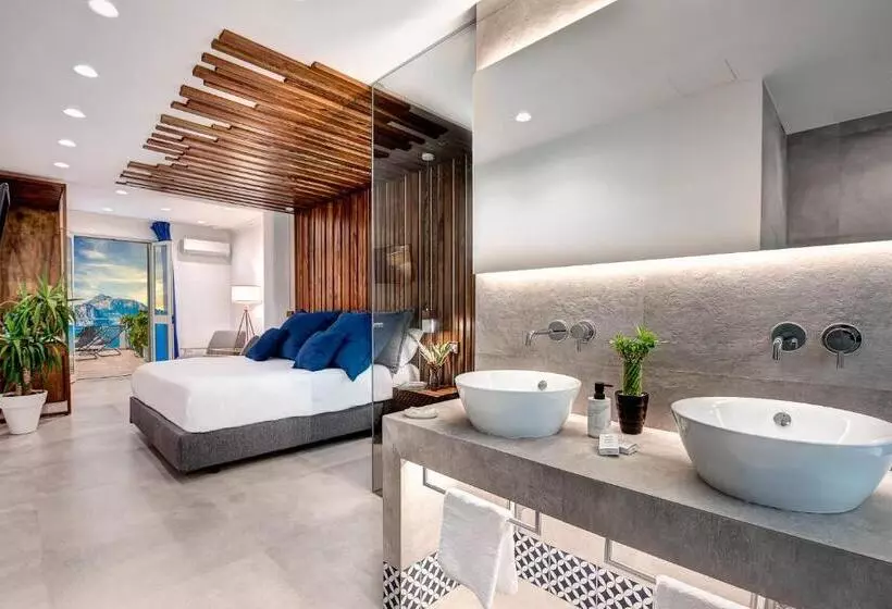 سوییت جونیور با چشم‌انداز دریا, Gocce Di Capri Resort