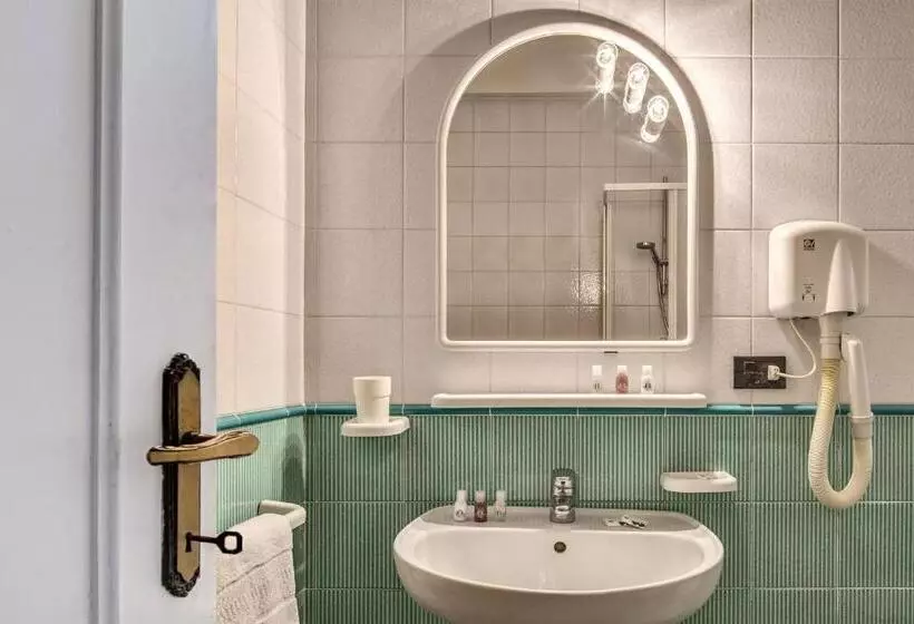 آپارتمان 2 خوابه با چشم‌انداز دریا, Gocce Di Capri Resort