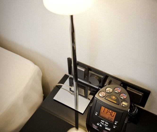 اتاق لوکس, Hilton Madrid Airport