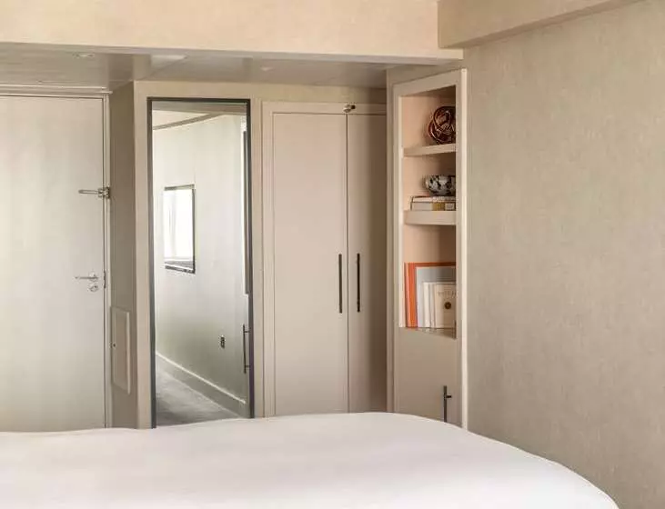 اتاق استاندارد, Hilton Madrid Airport