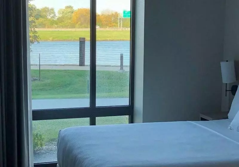 اتاق استاندارد, Hilton Madrid Airport