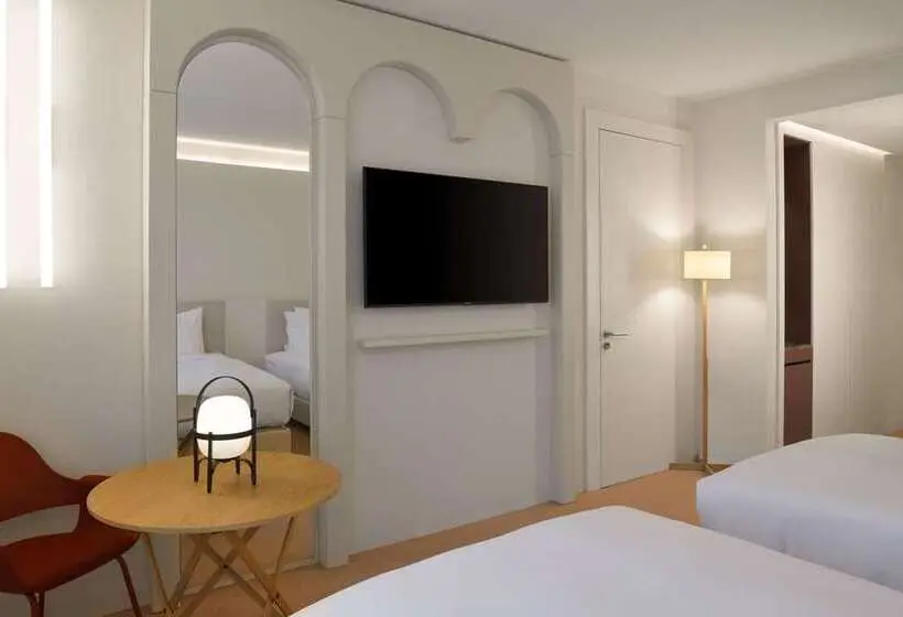 اتاق استاندارد, Hilton Madrid Airport