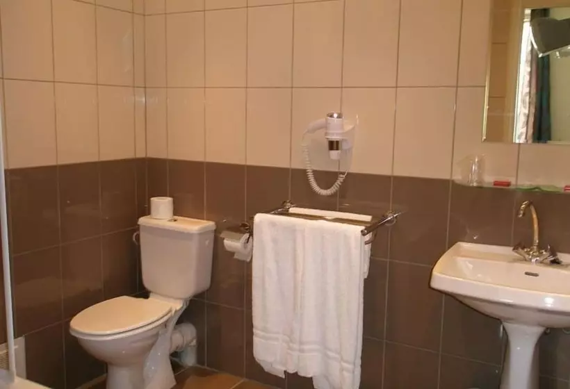 اتاق استاندارد سه نفره, Hôtel Du Portalet