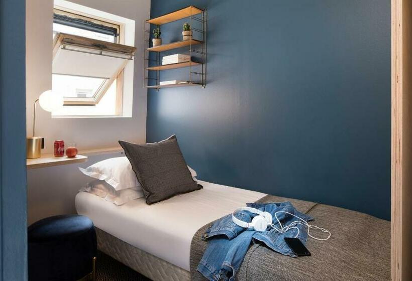 スタンダードトリプルルーム, Paris La Fayette