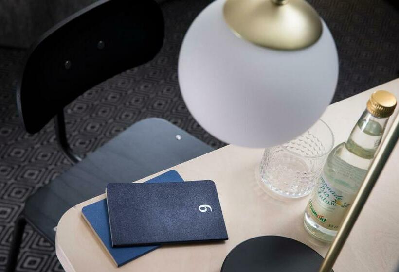 スタンダードシングルルーム, Paris La Fayette