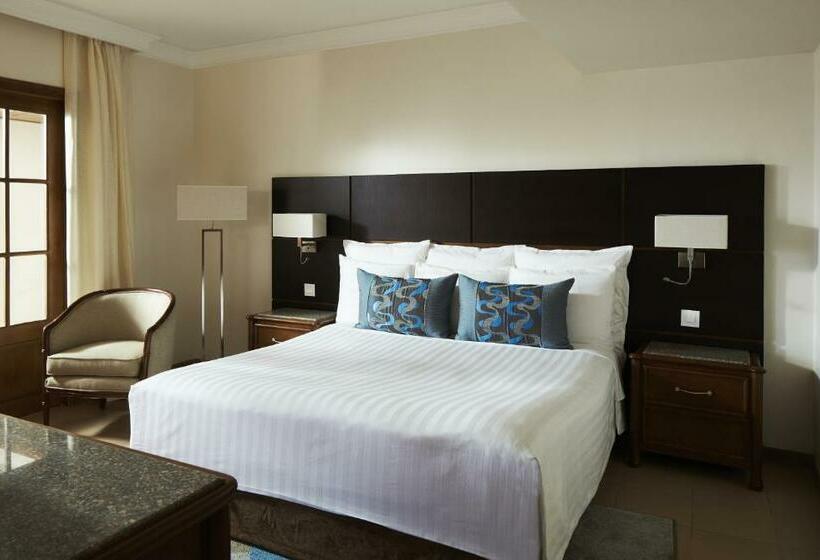 سوییت جونیور با چشم‌انداز دریا, Hurghada Marriott Beach Resort