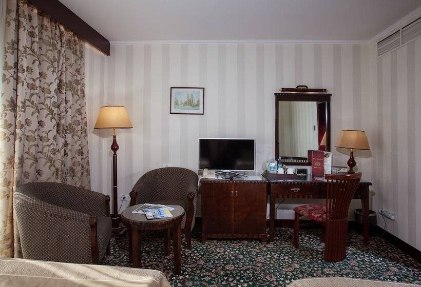 اتاق استاندارد با چشمانداز شهر, London