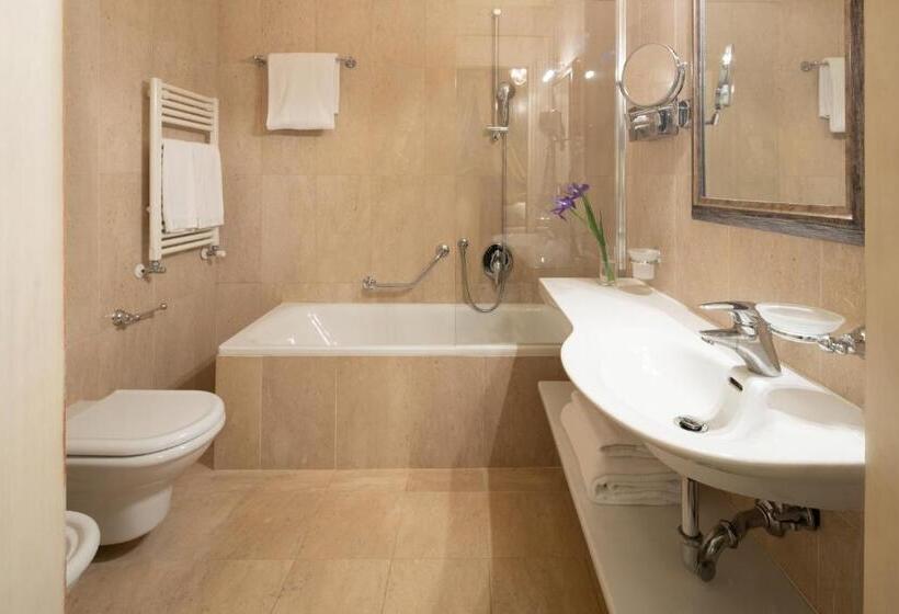 سوئیت جونیور با چشم‌انداز, Maison Venezia | Una Esperienze