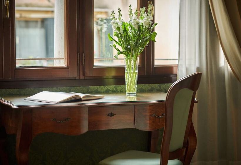 سوئیت با چشم‌انداز, Maison Venezia | Una Esperienze