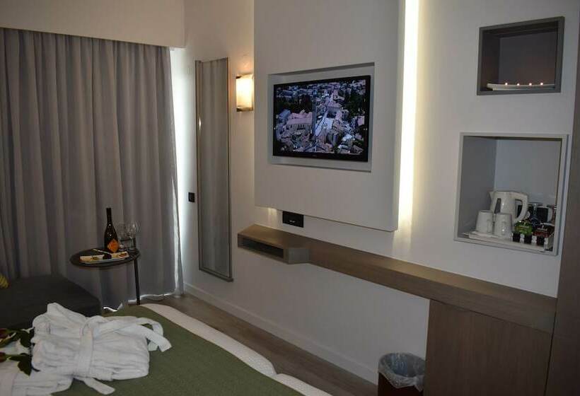 Номер Стандарт, Minos Mare