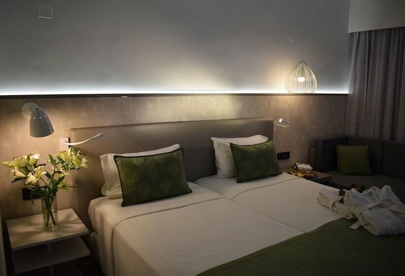 Quarto Estandar, Minos Mare