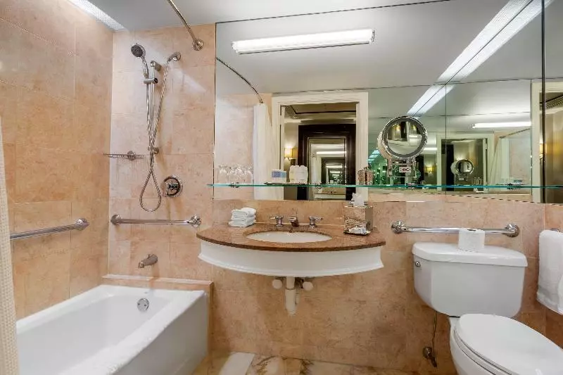 Deluxe-huone, Omni Berkshire Place