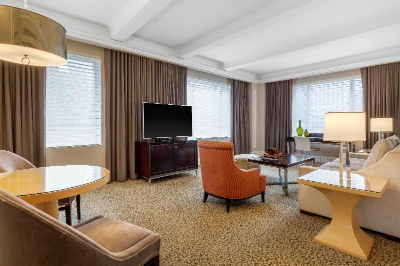 이그제큐티브 스위트 킹침대, Omni Berkshire Place