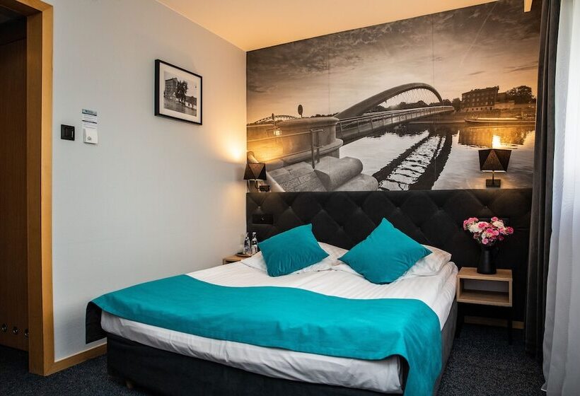 シングルデラックスルーム, Pod Wawelem