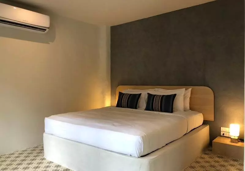 ویلای لوکس 1 خوابه, Punnpreeda Beach Resort   Sha Plus Certified