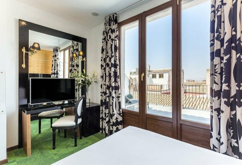 Standardrum med Terrass, Room Mate Leo