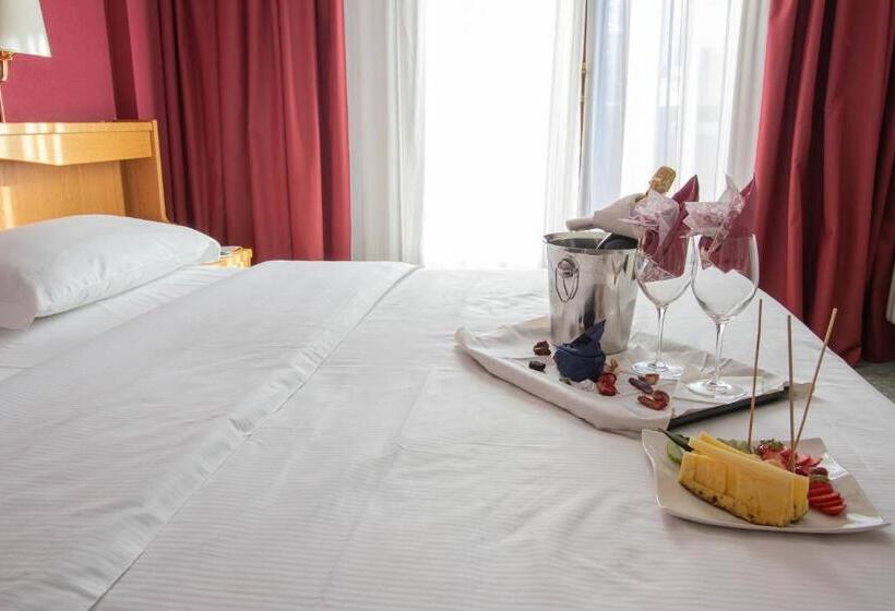 スーペリアールーム, Santanton