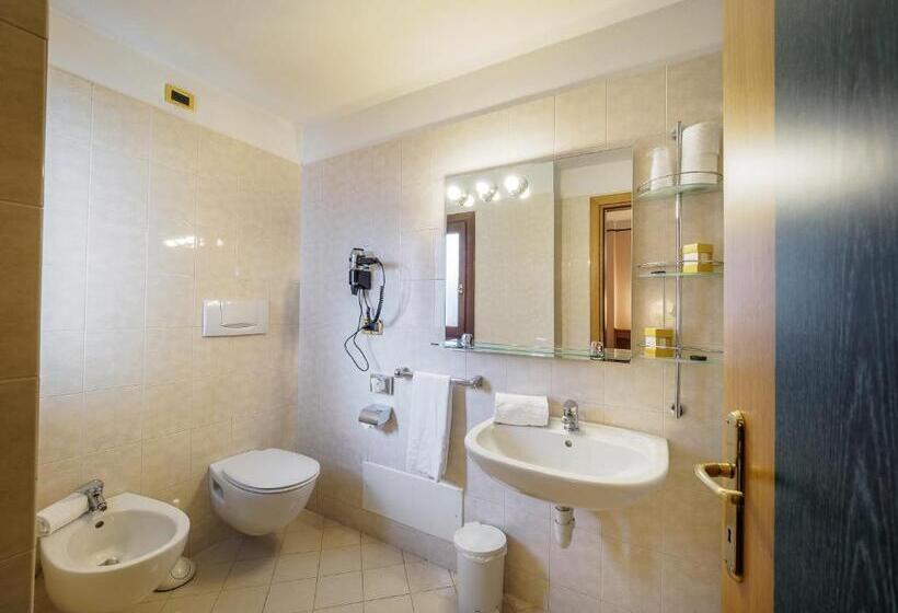 ファミリールーム, Santanton