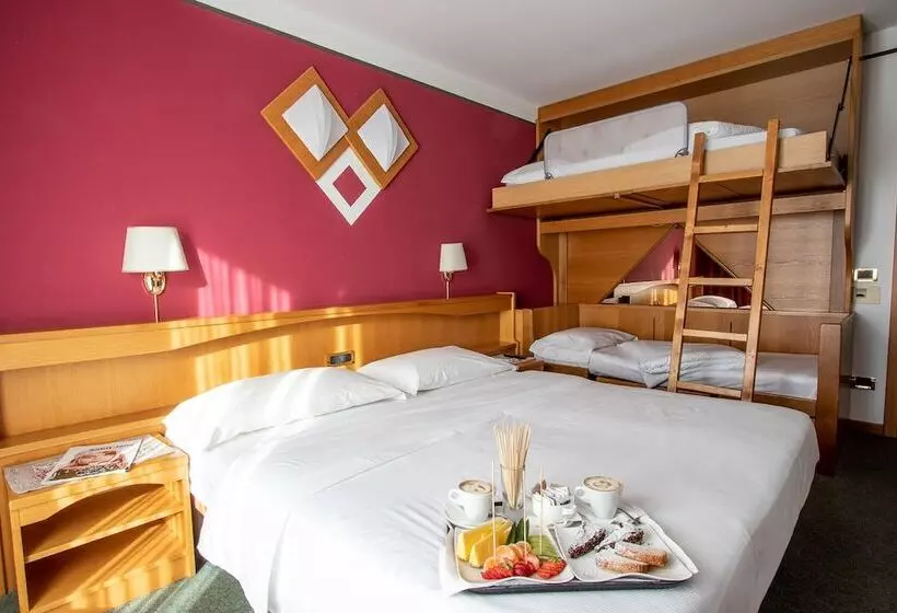 اتاق استاندارد چهار تخته, Santanton