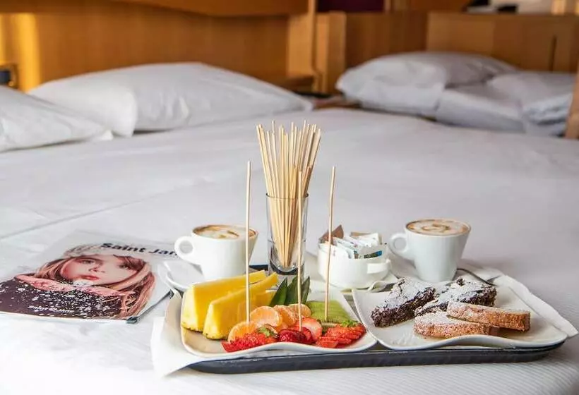 اتاق استاندارد چهار تخته, Santanton