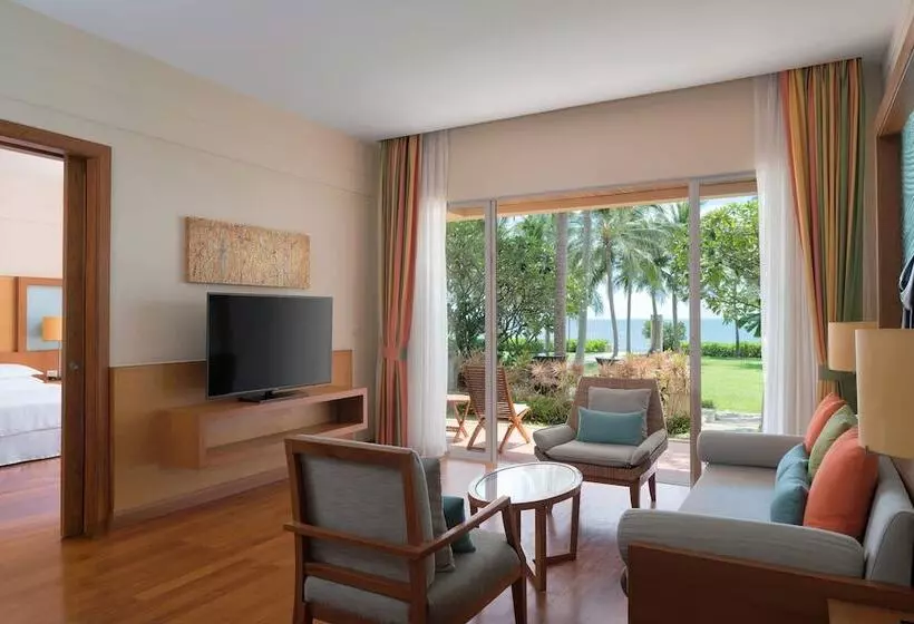 سوییت با چشم‌انداز دریا, Sheraton Hua Hin Resort & Spa