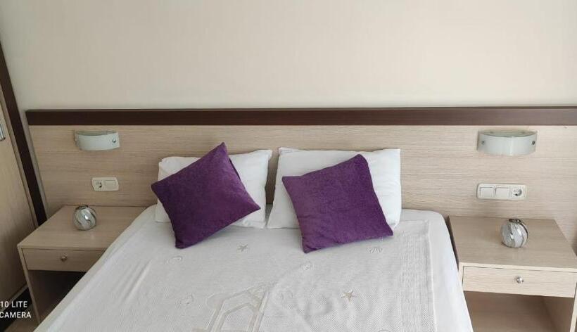 带阳台的豪华间, Sırma