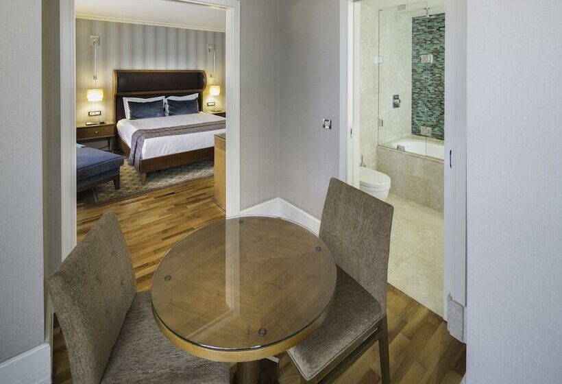 Pokój Deluxe, Titanic City Taksim