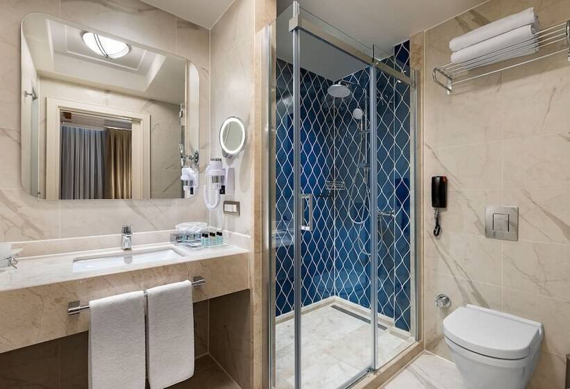 エクゼクティブルーム, Titanic City Taksim