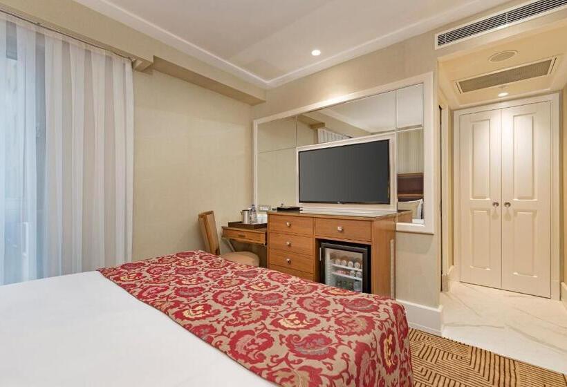 スーペリアールーム, Titanic City Taksim