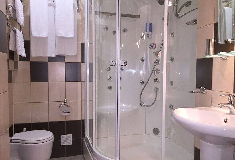 חדר דלוקס, Vera