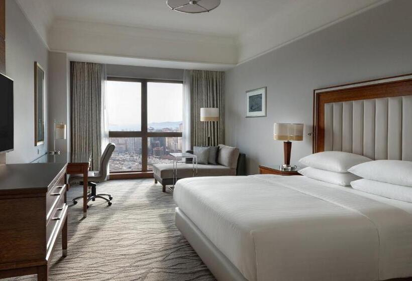 キングサイズベッド、シティビューデラックスルーム, Istanbul Marriott Hotel Asia
